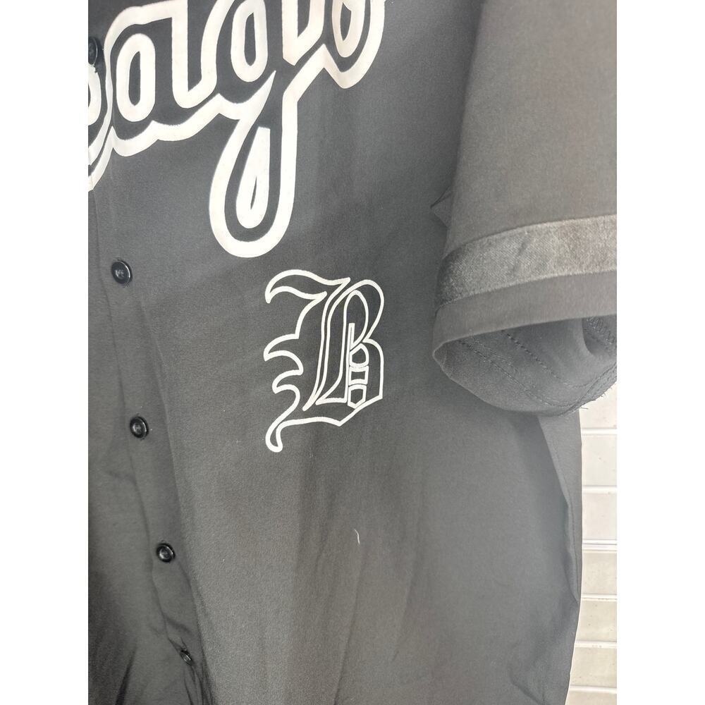Chicago Baseball Jersey Style Tee – Men’s Medium – Black with White Script - Picture 3 of 6